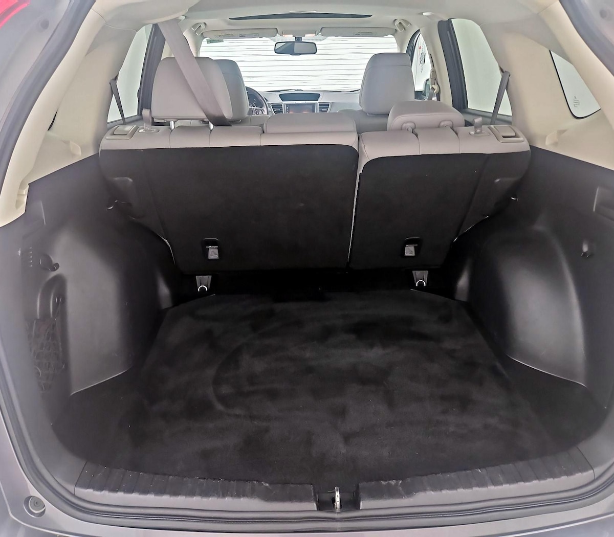 Trunk/Cargo (Seats Up)