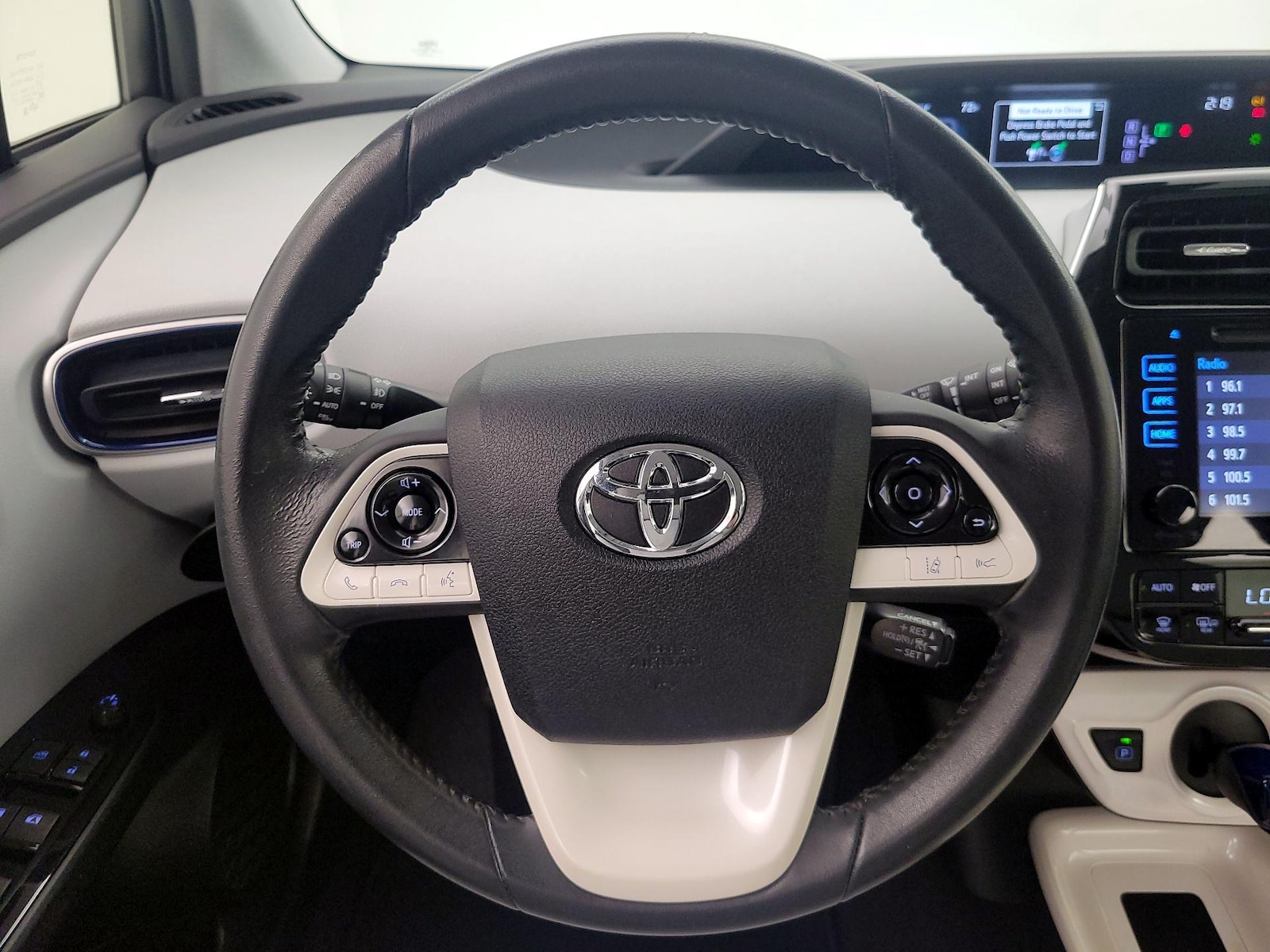 2017 Toyota Prius Three - Photo 11