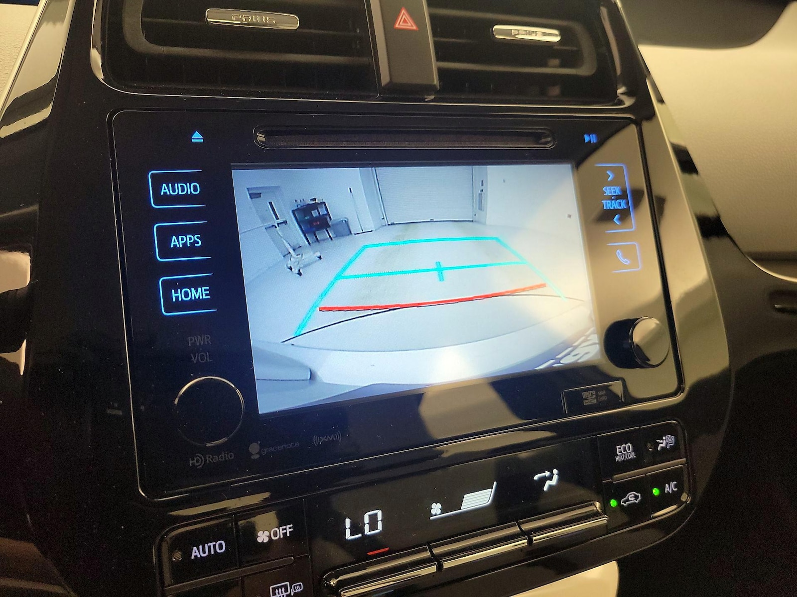 2017 Toyota Prius Three - Photo 15