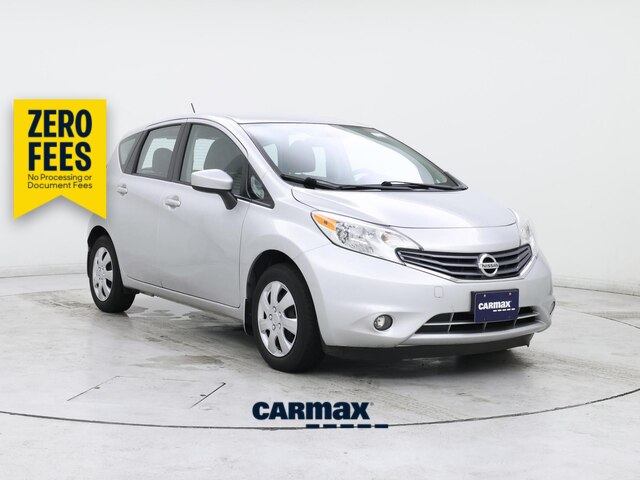 Silver 2016 Nissan Versa Note Hatchback Front-Wheel Drive Automatic