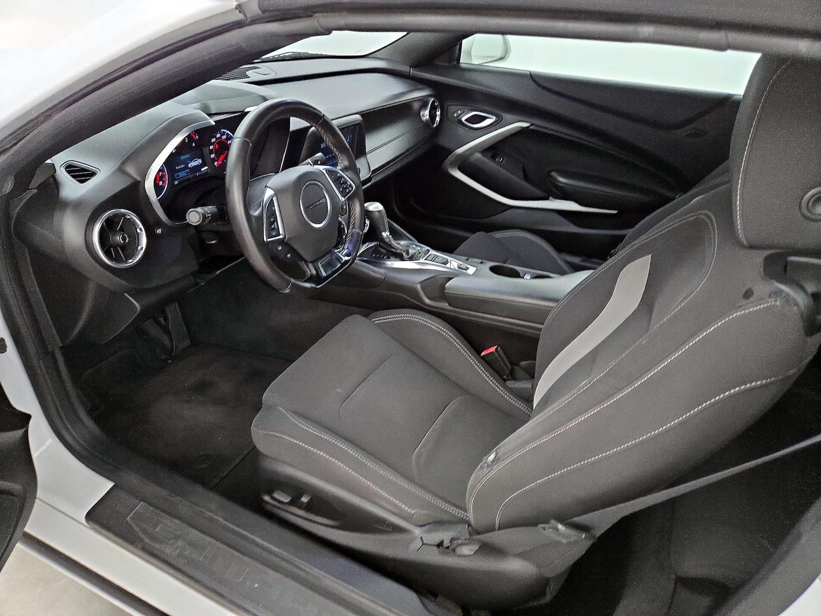 Power Seat(s) & Side Airbags