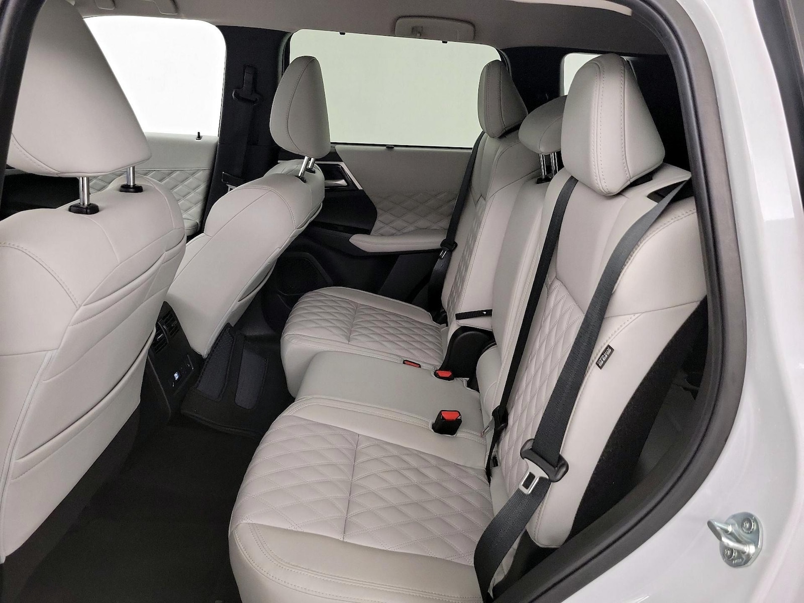 2024 Mitsubishi Outlander SEL - Photo 21