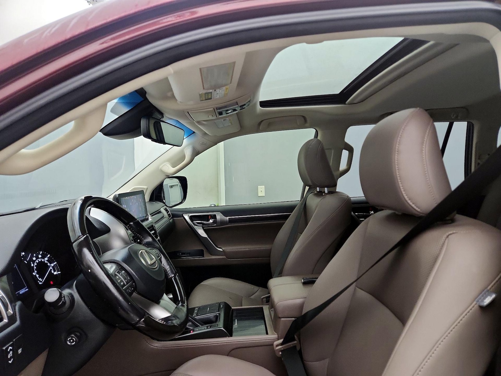 Sunroof(s) & Overhead Airbags