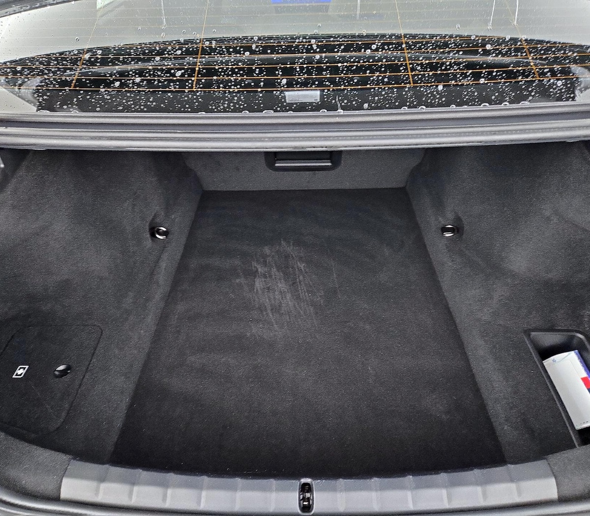 Trunk/Cargo (Seats Up)