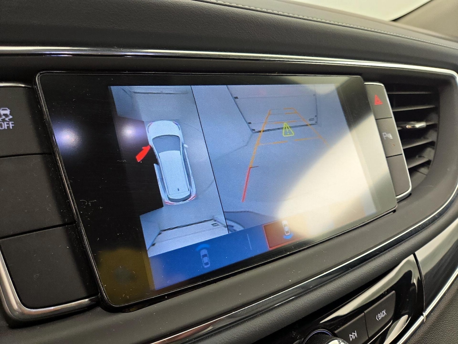 2019 Buick Enclave Essence - Photo 15