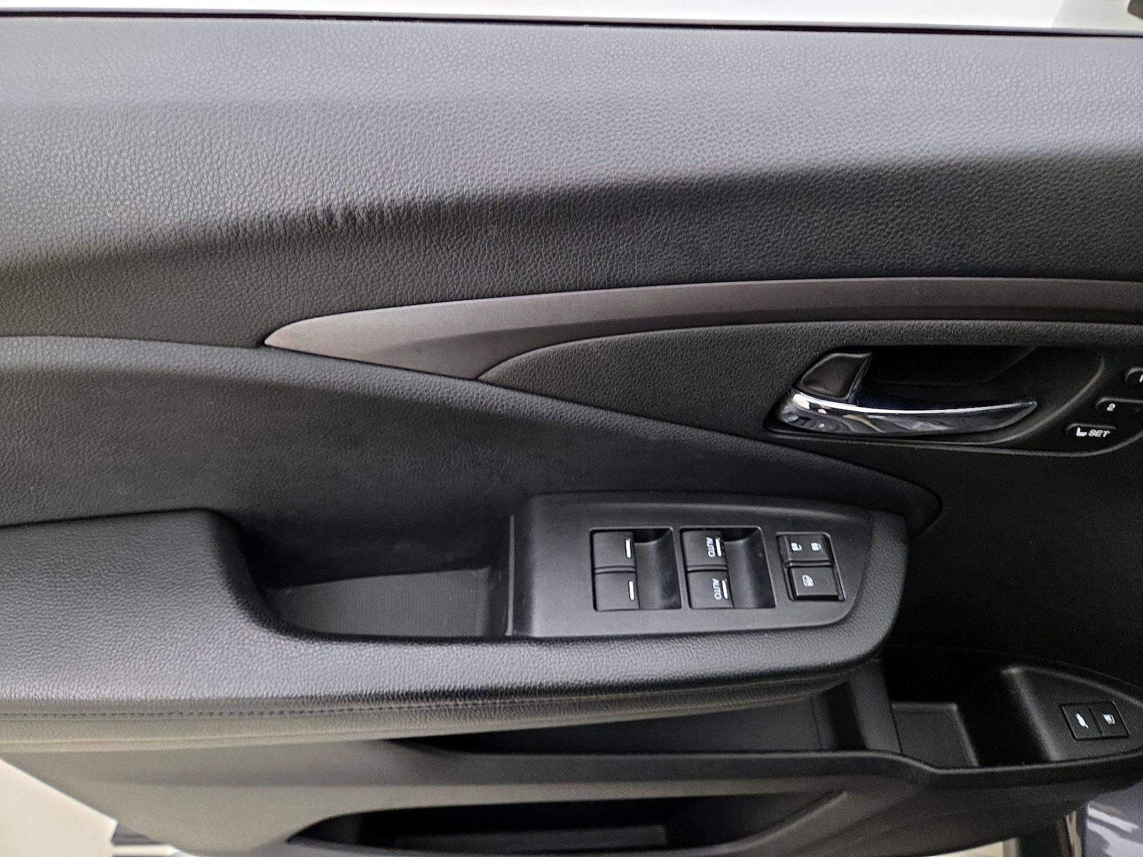 2021 Honda Pilot EX-L - Photo 13