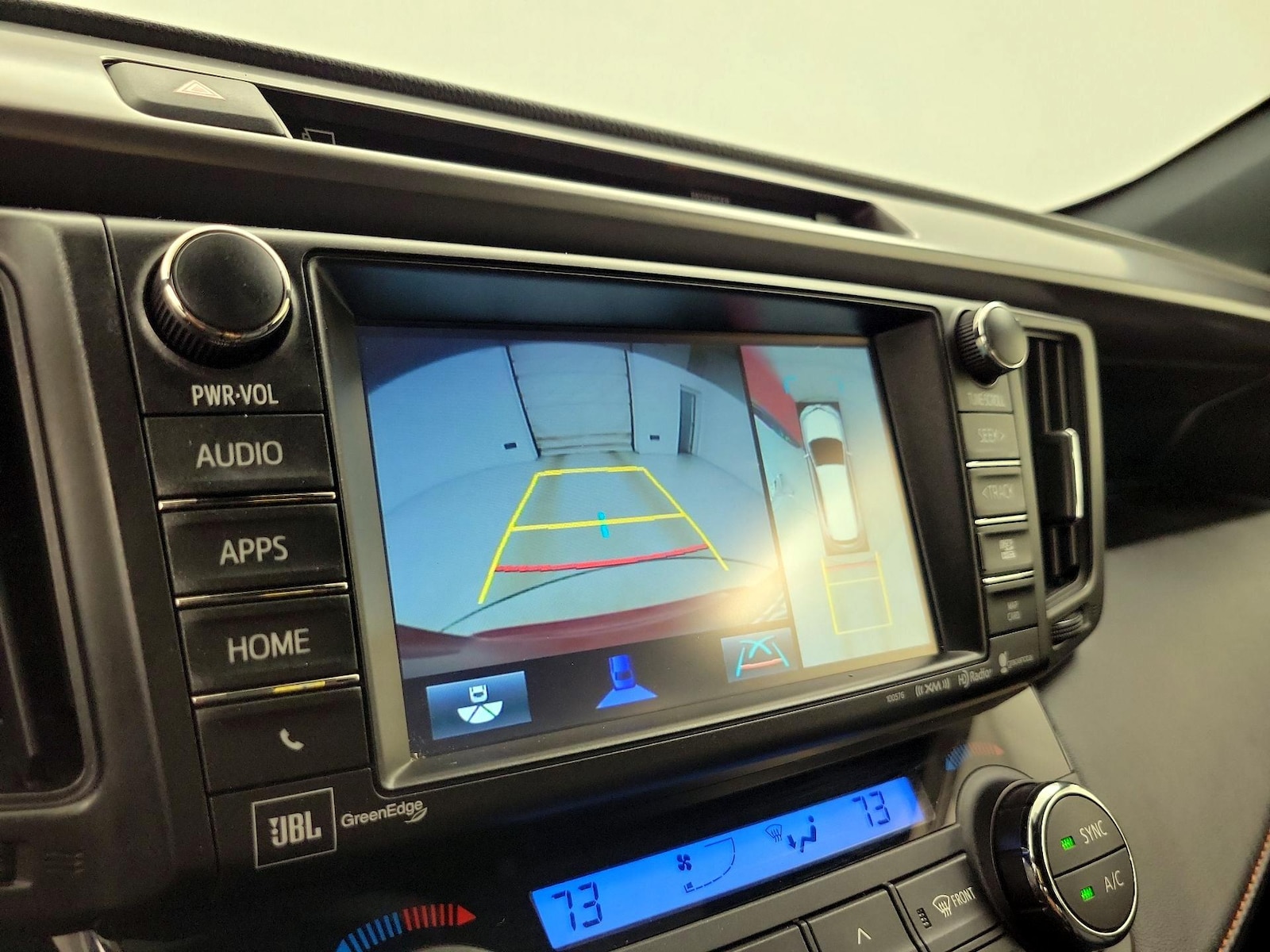 2016 Toyota RAV4 SE - Photo 16