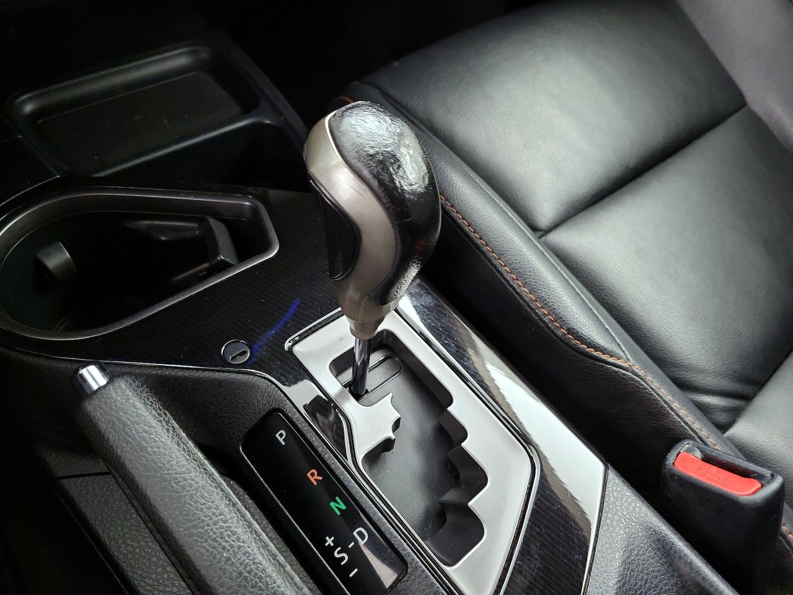 2016 Toyota RAV4 SE - Photo 19