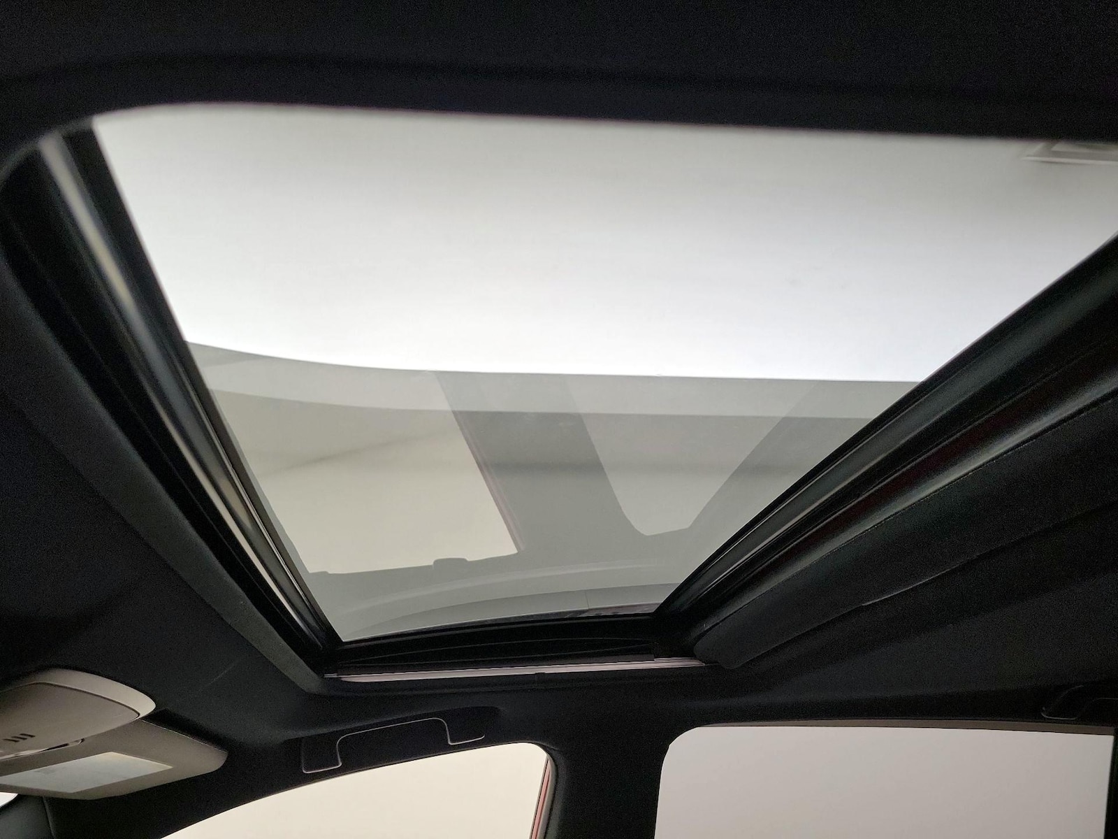 2016 Toyota RAV4 SE - Photo 21