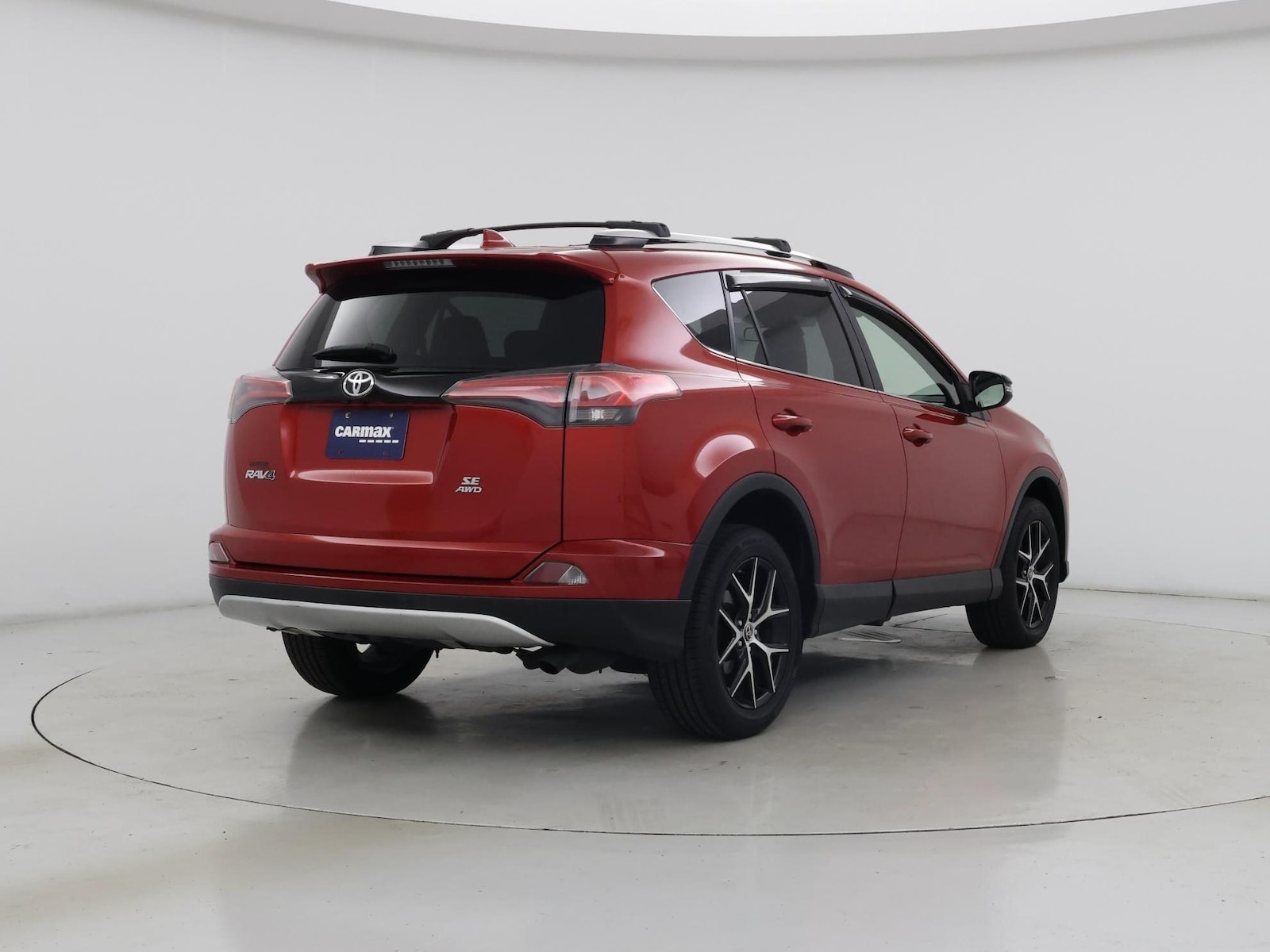 2016 Toyota RAV4 SE - Photo 9