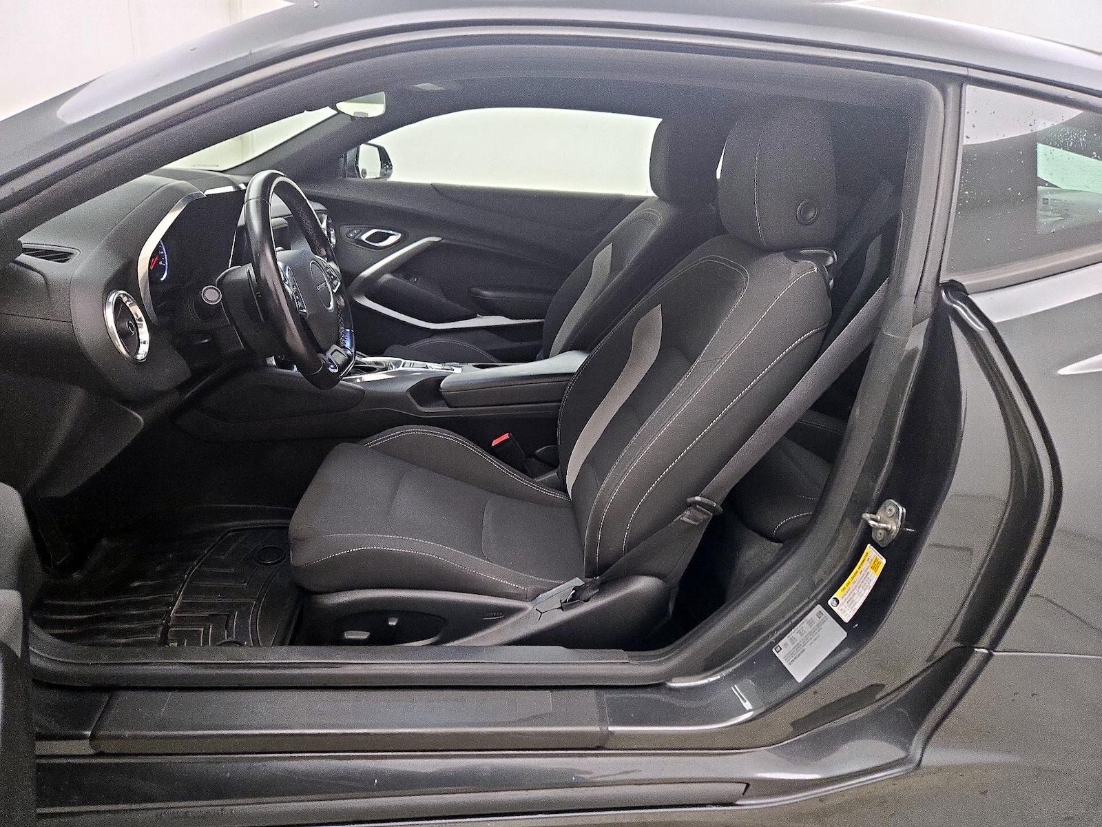 Power Seat(s) & Side Airbags