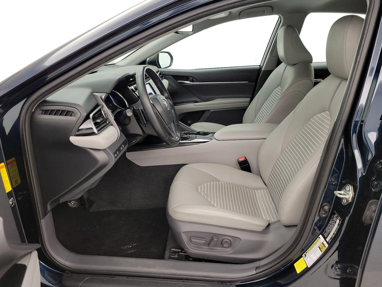 Power Seat(s) & Side Airbags