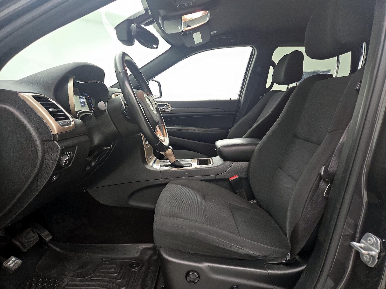Power Seat(s) & Side Airbags