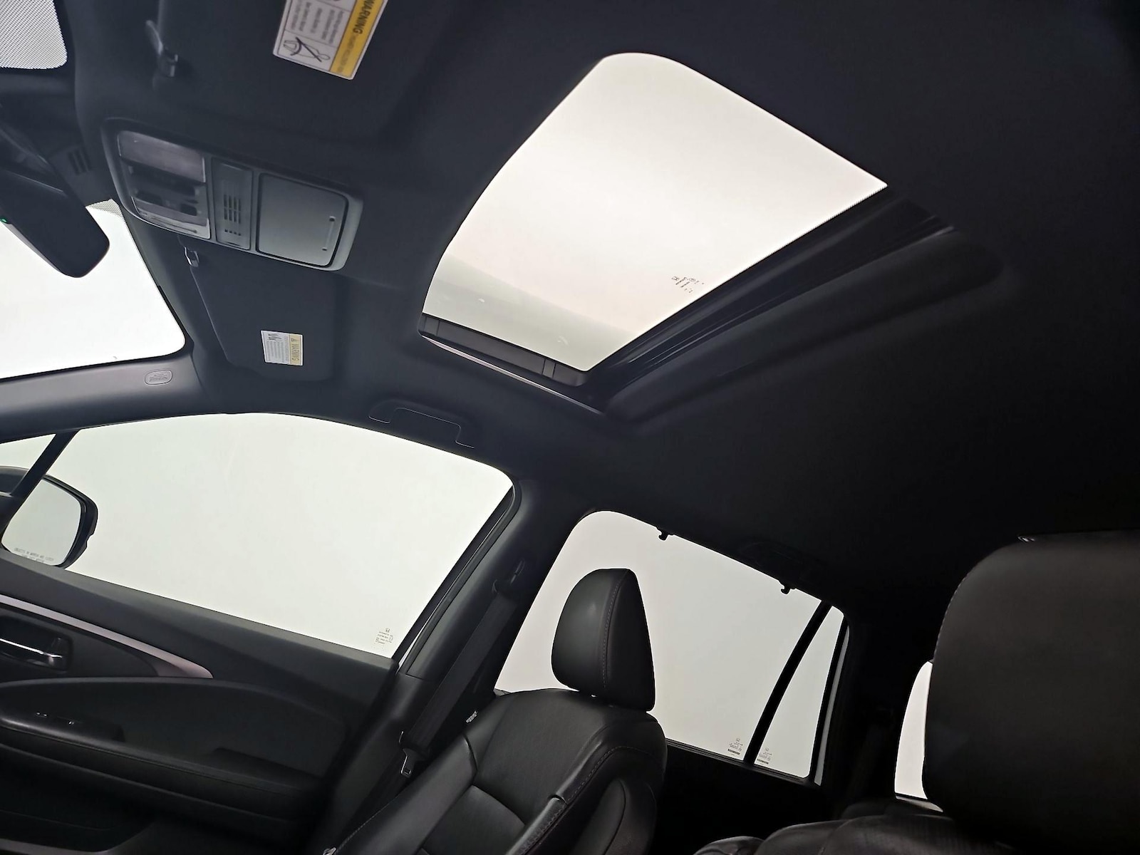 Sunroof(s) & Overhead Airbags