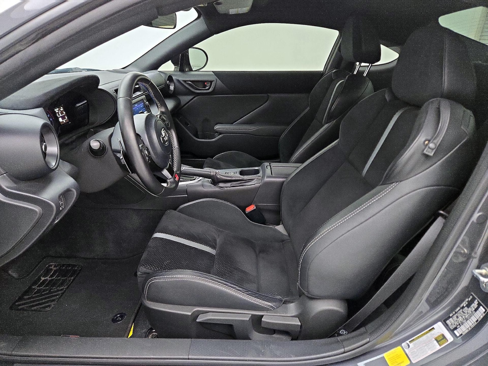 2023 Toyota GR86 Premium - Photo 12