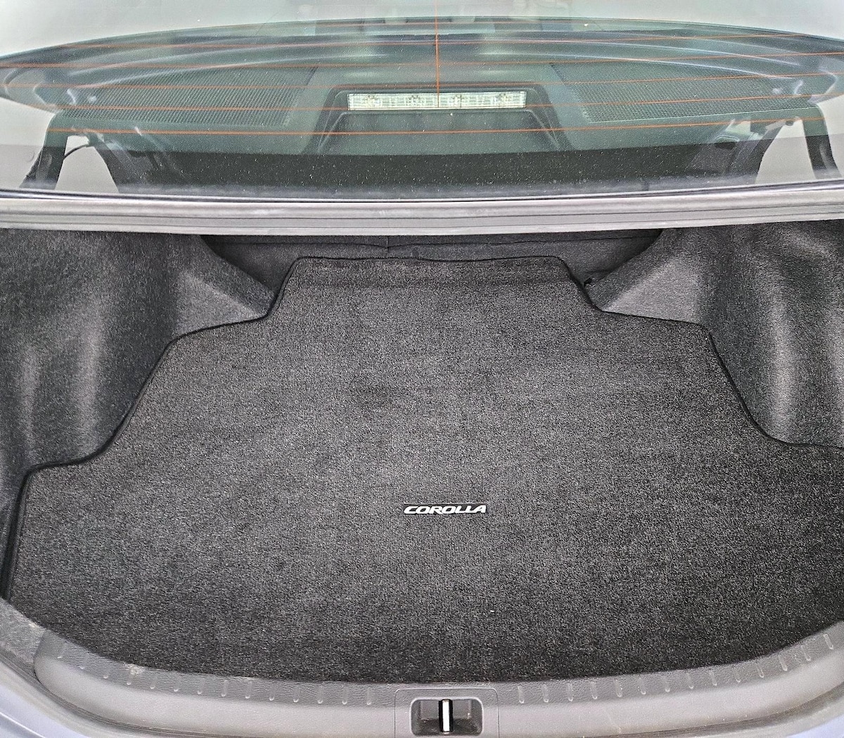 Trunk/Cargo (Seats Up)