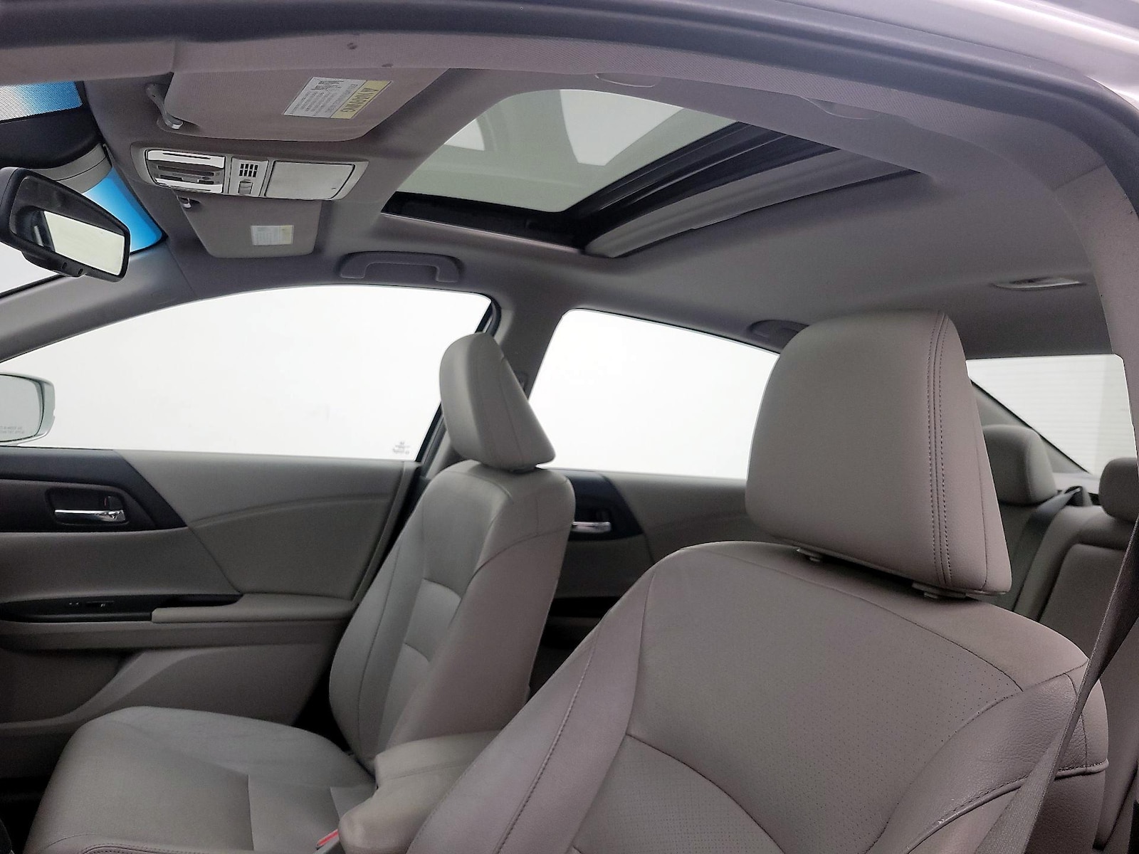 Sunroof(s) & Overhead Airbags