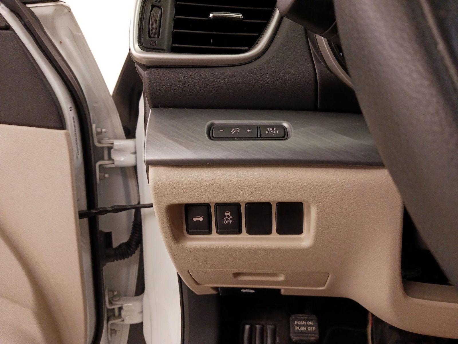 2016 Nissan Maxima SV - Photo 14