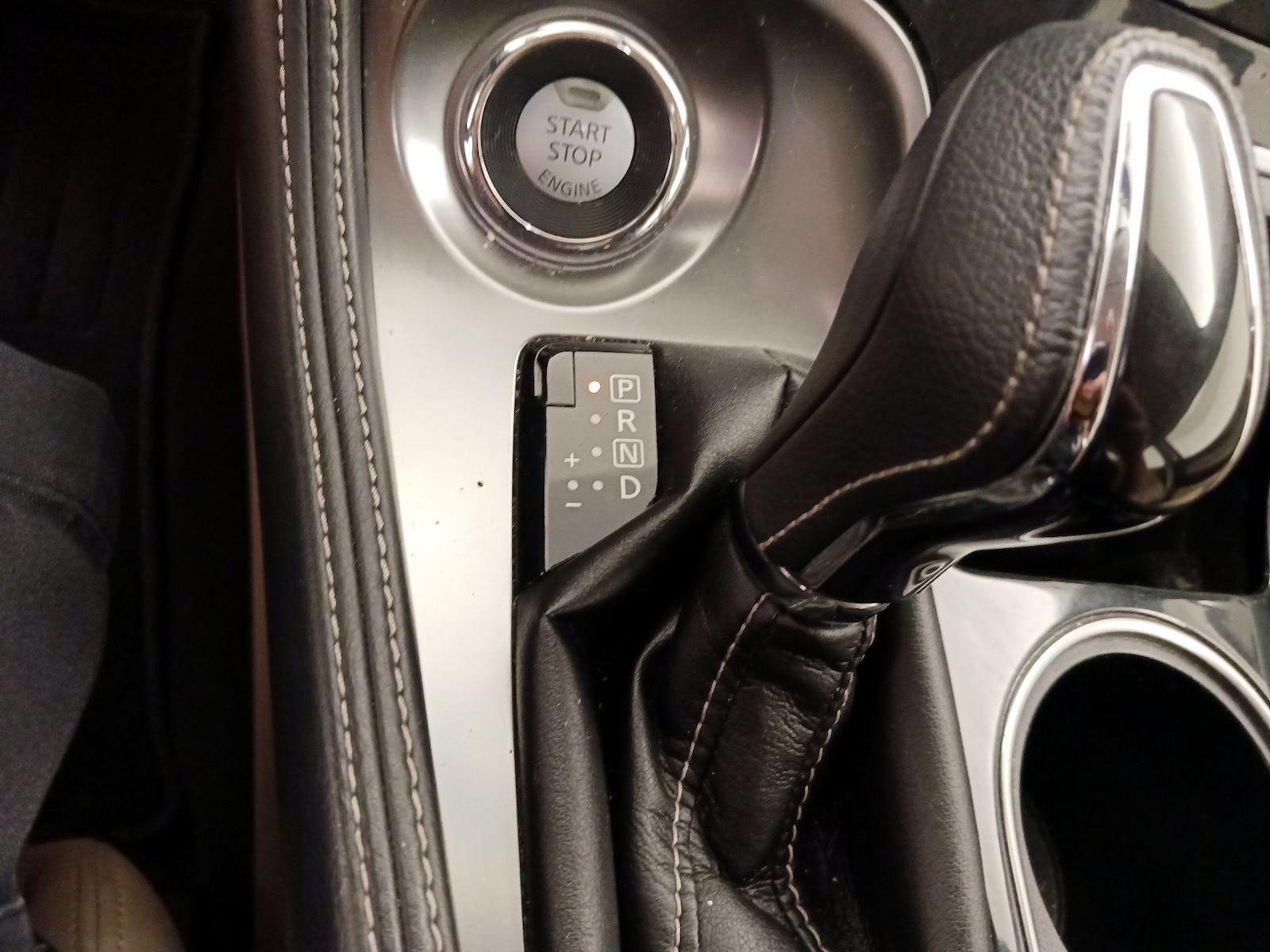 2016 Nissan Maxima SV - Photo 18