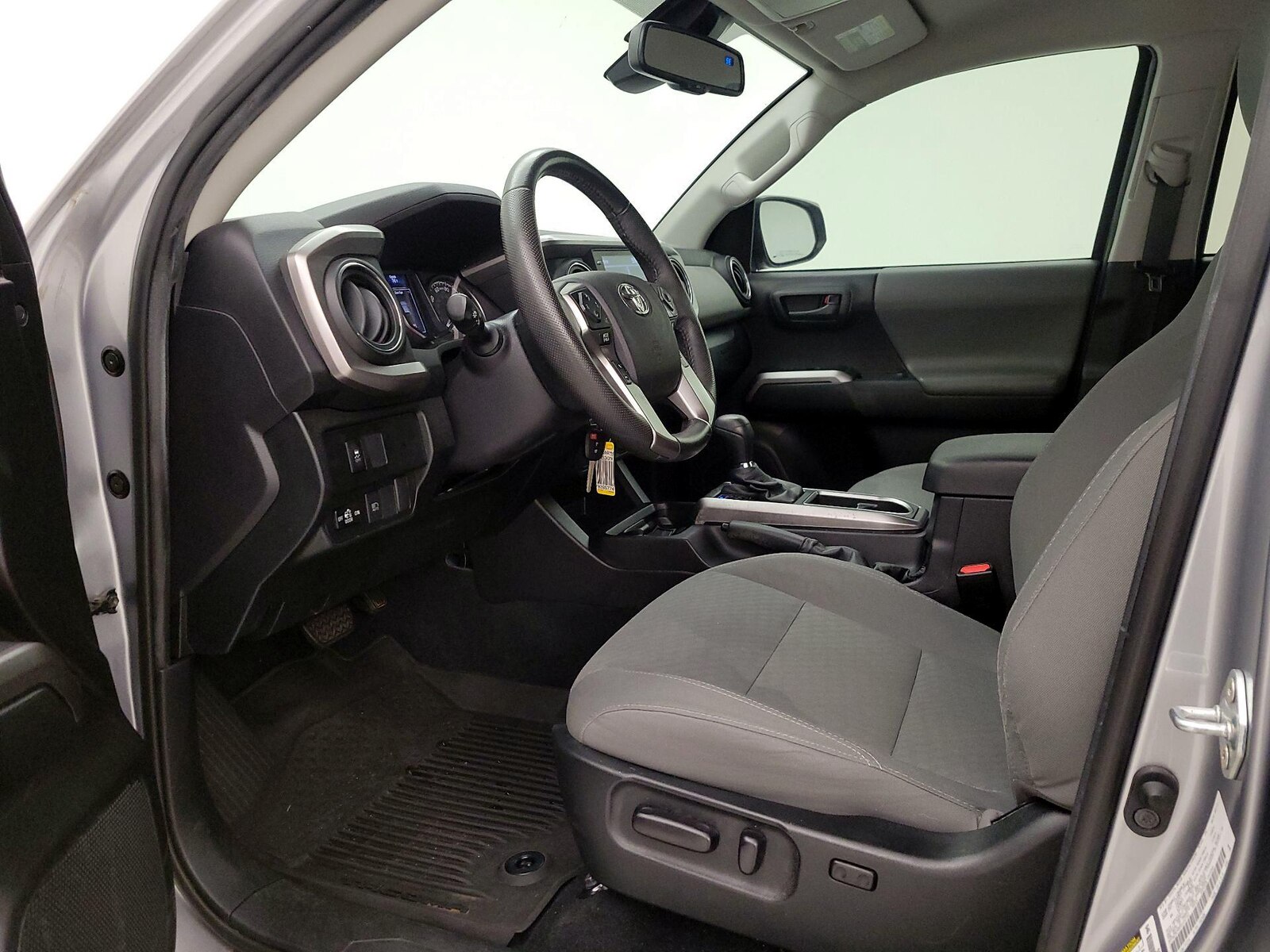 Power Seat(s) & Side Airbags