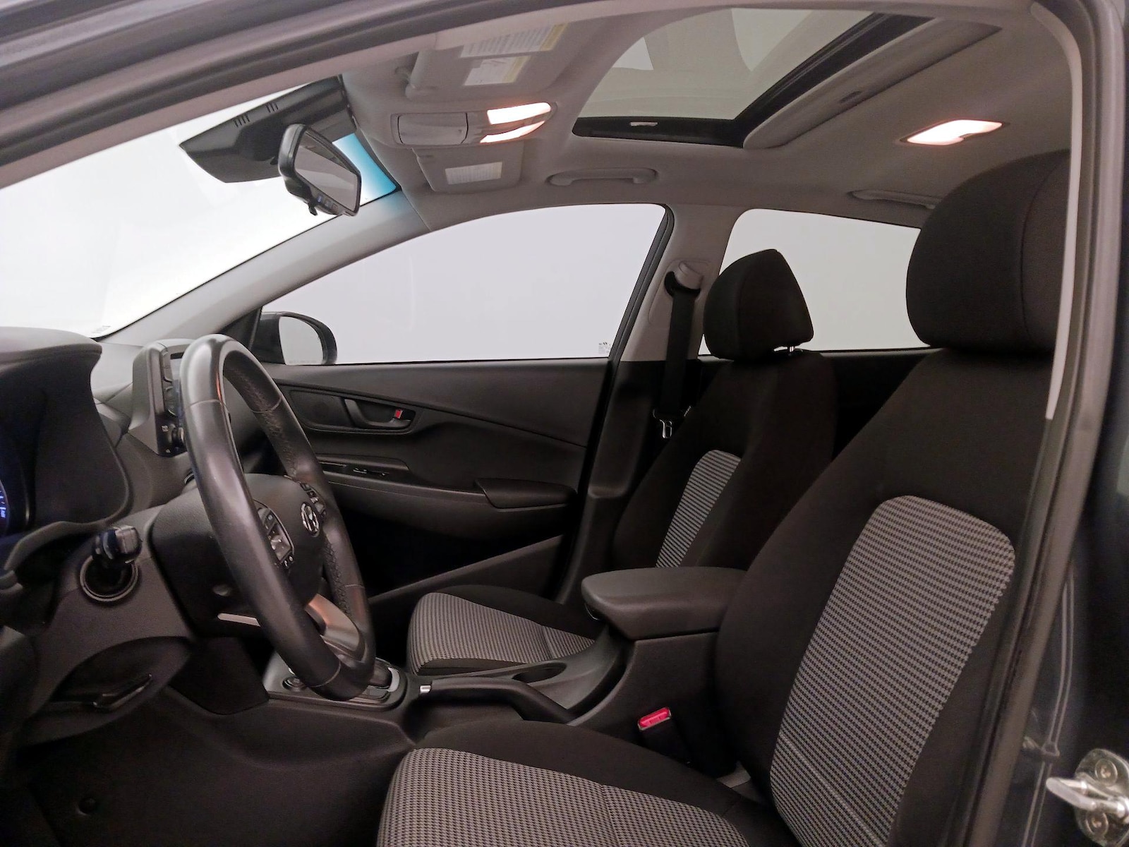 Sunroof(s) & Overhead Airbags