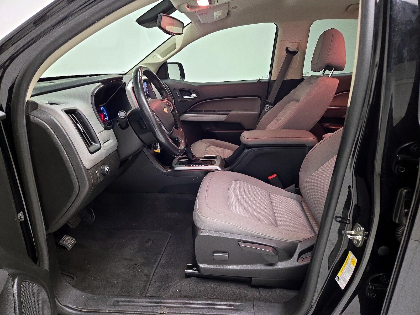 Power Seat(s) & Side Airbags