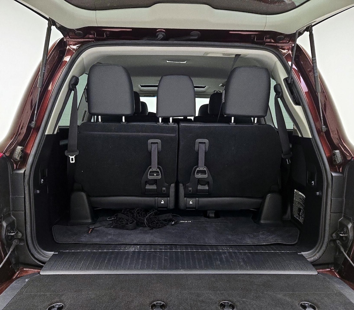 Trunk/Cargo (Seats Up)