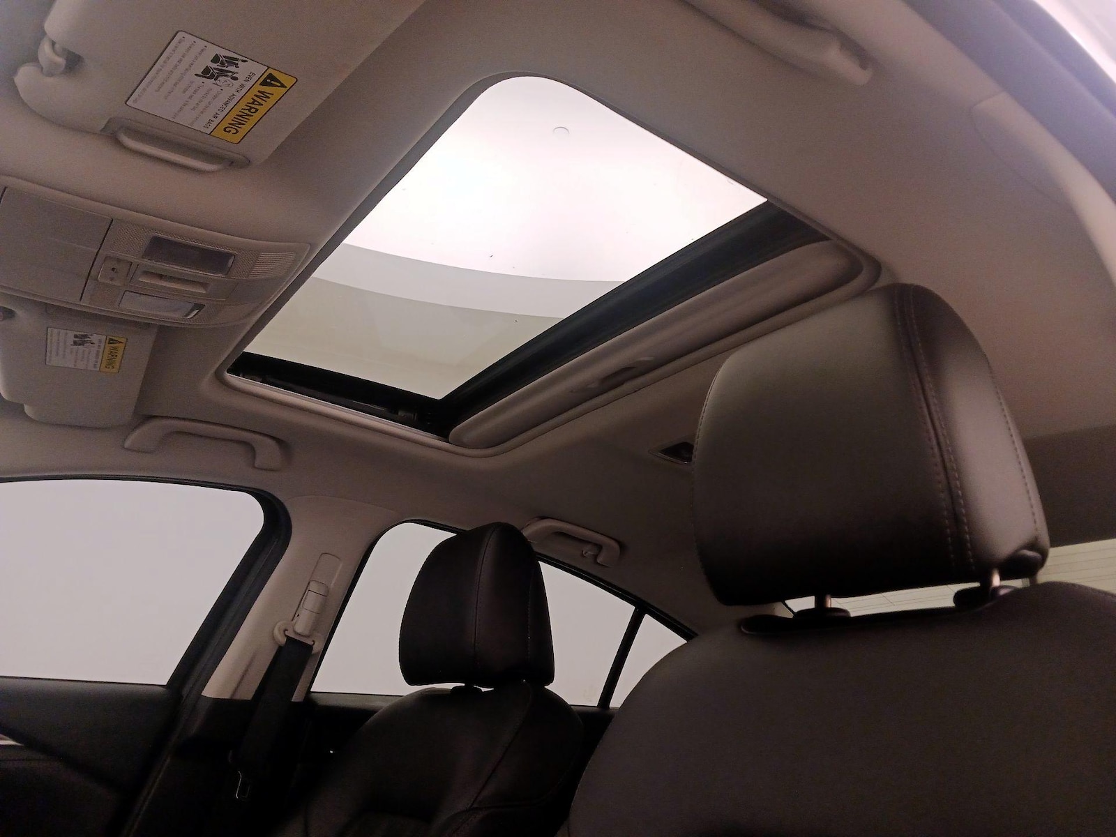 Sunroof(s) & Overhead Airbags