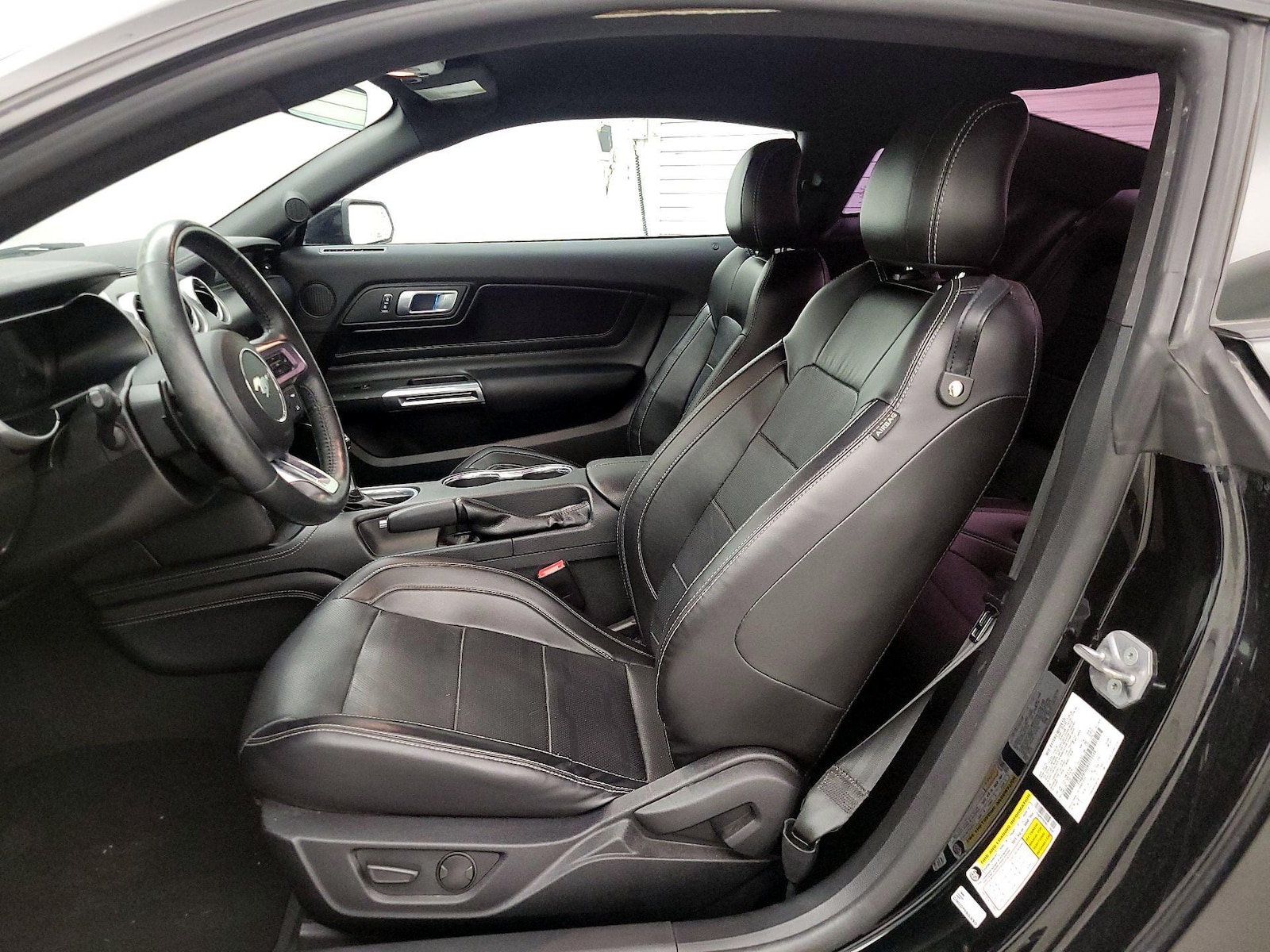 2022 Ford Mustang EcoBoost Premium - Photo 12