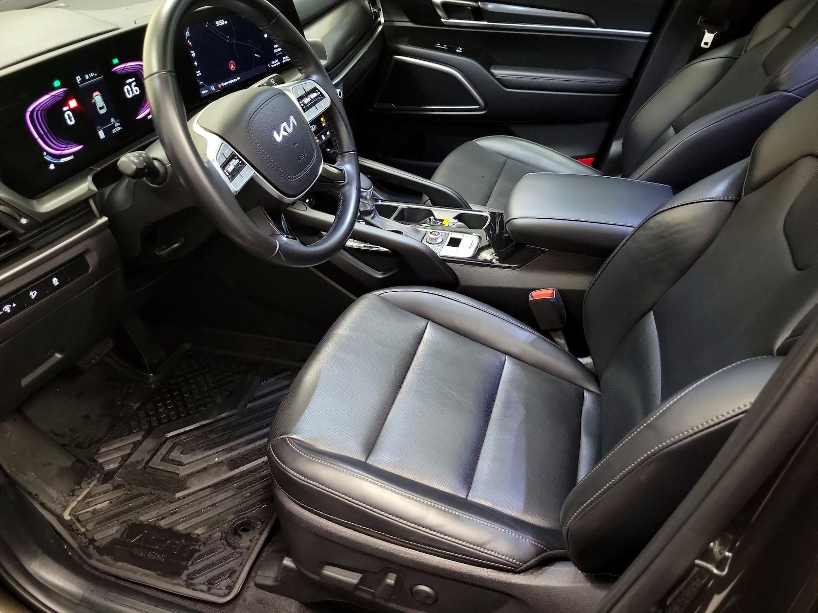 2024 Kia Telluride S - Photo 12