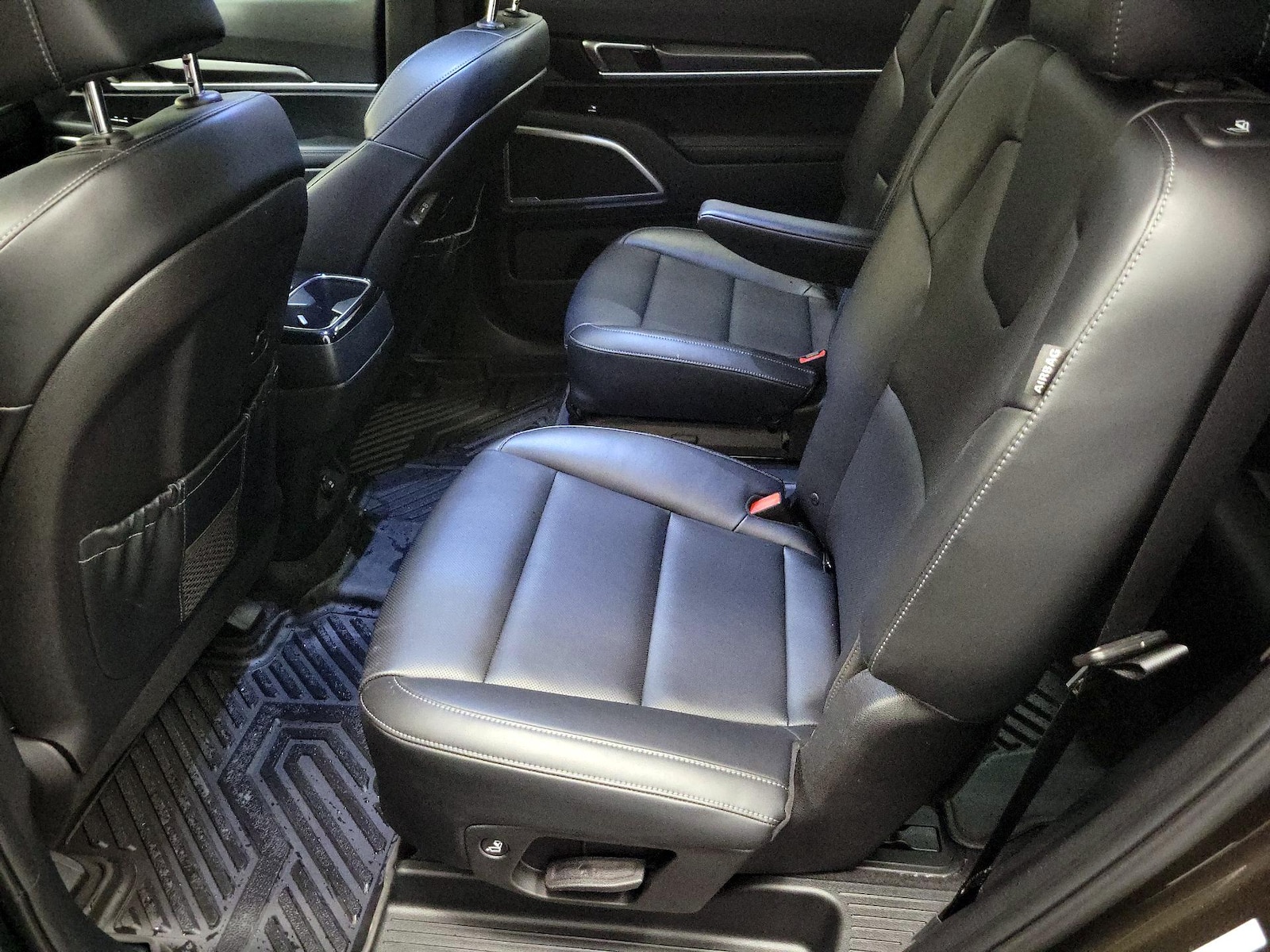 2024 Kia Telluride S - Photo 22