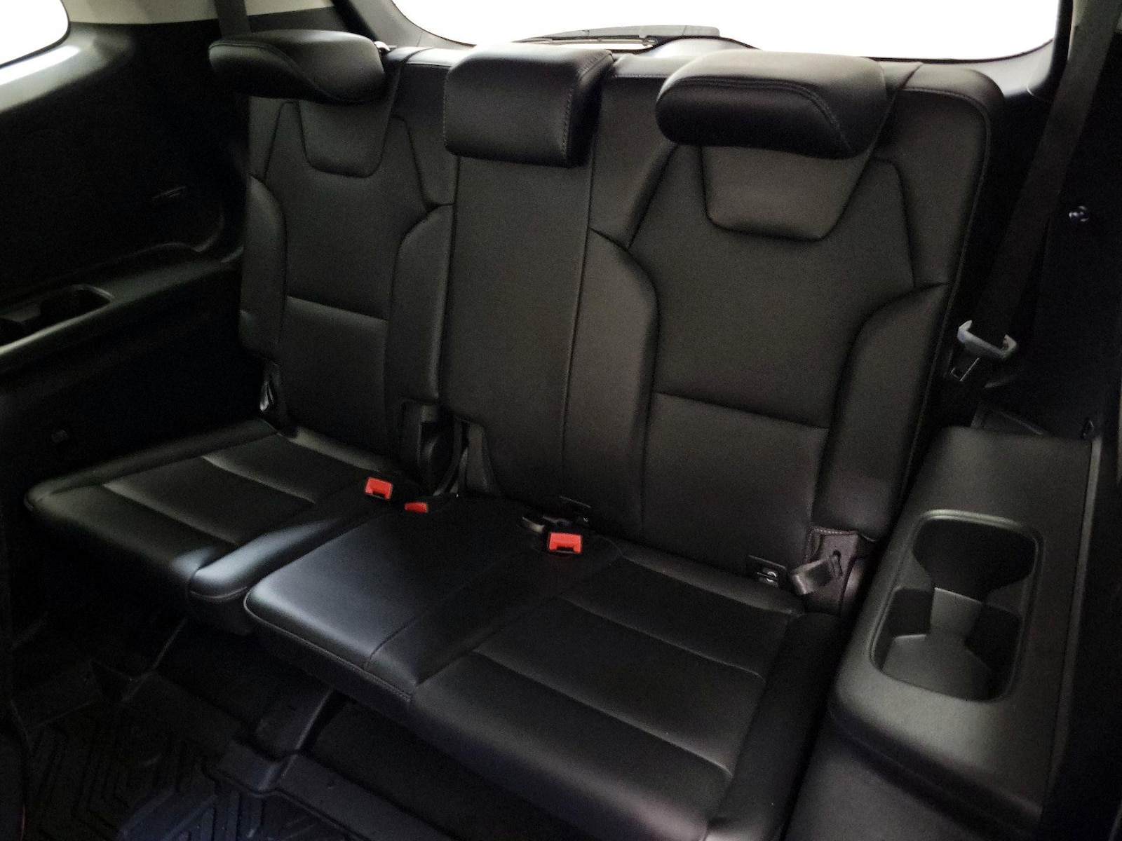 2024 Kia Telluride S - Photo 23