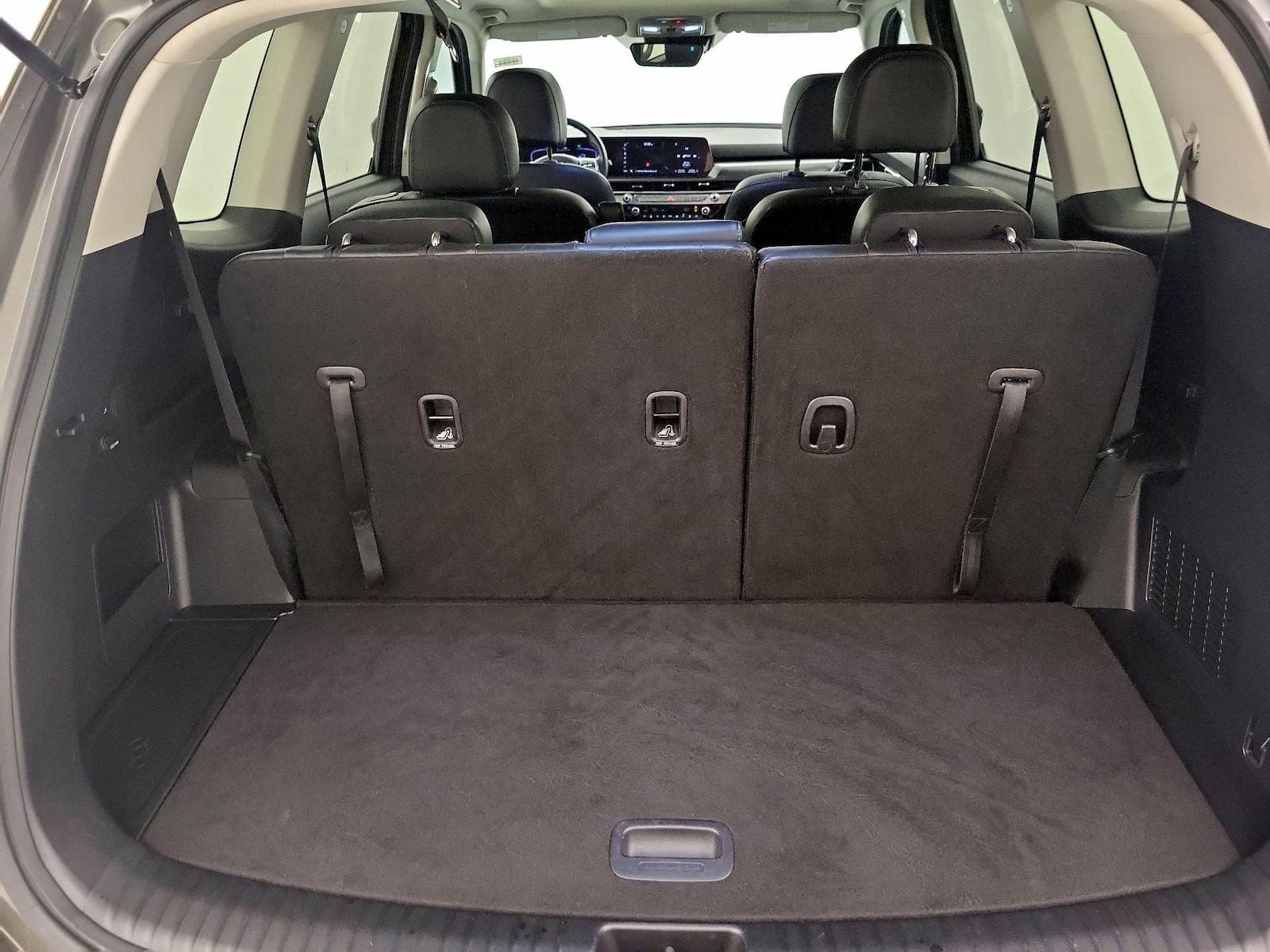 2024 Kia Telluride S - Photo 24