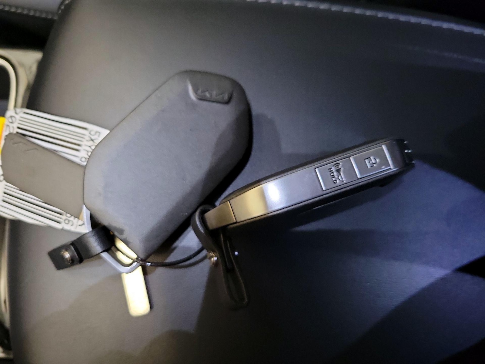 2024 Kia Telluride S - Photo 26