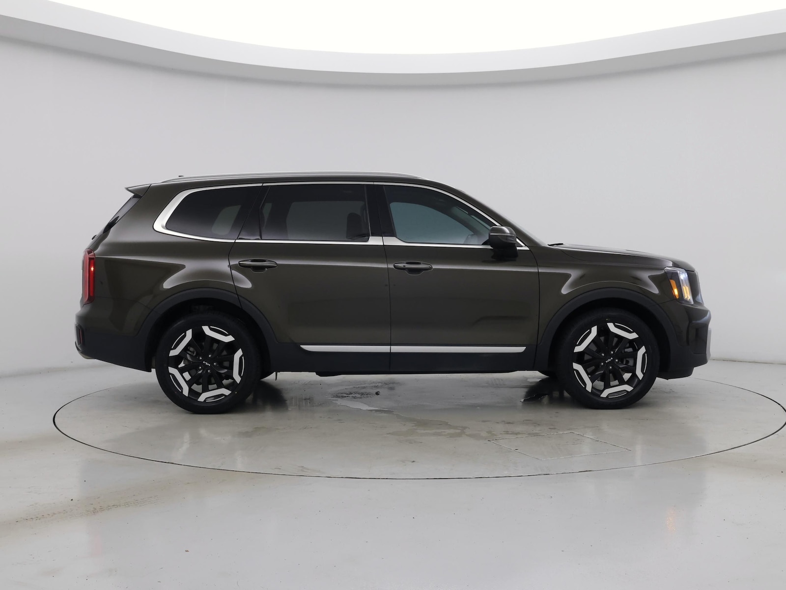 2024 Kia Telluride S - Photo 8