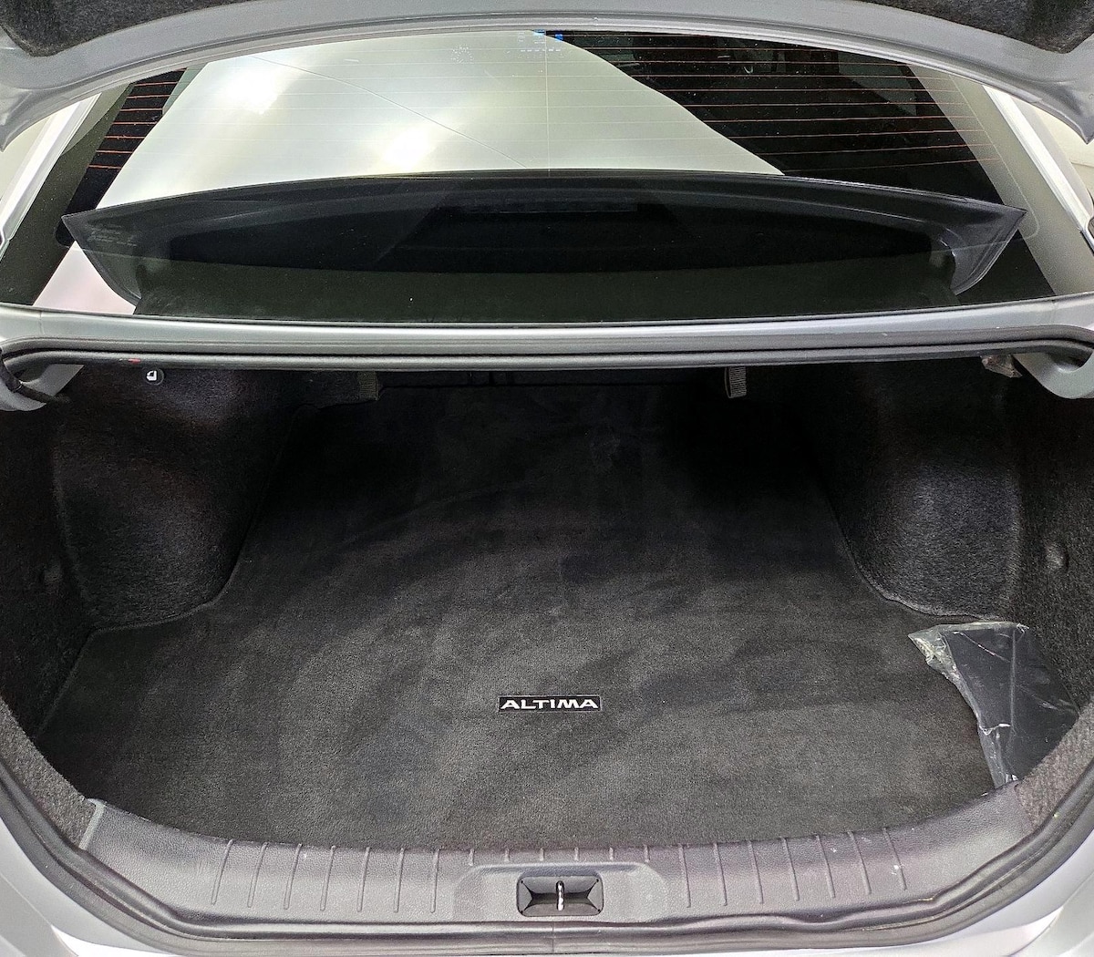 Trunk/Cargo (Seats Up)