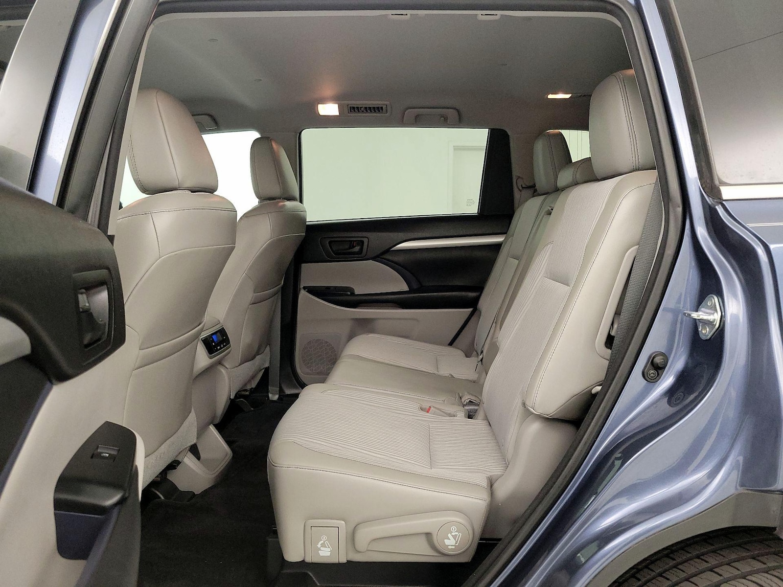 Rear Air Conditioning