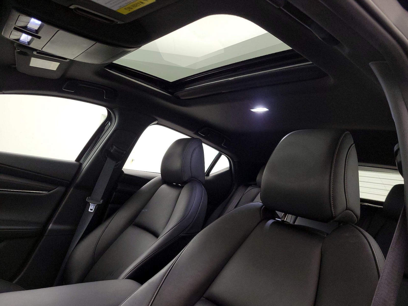 Sunroof(s) & Overhead Airbags