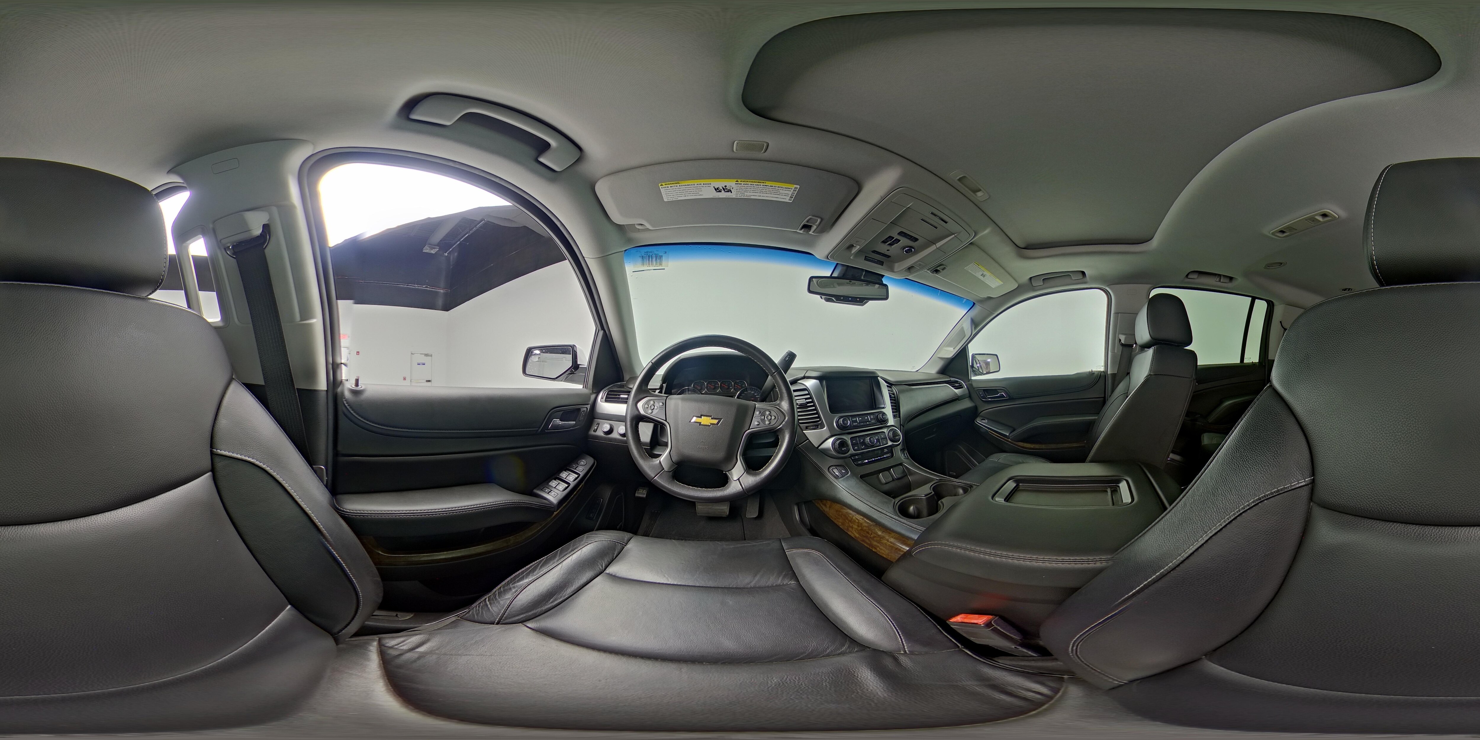 2020 Chevrolet Suburban LT - Photo 29