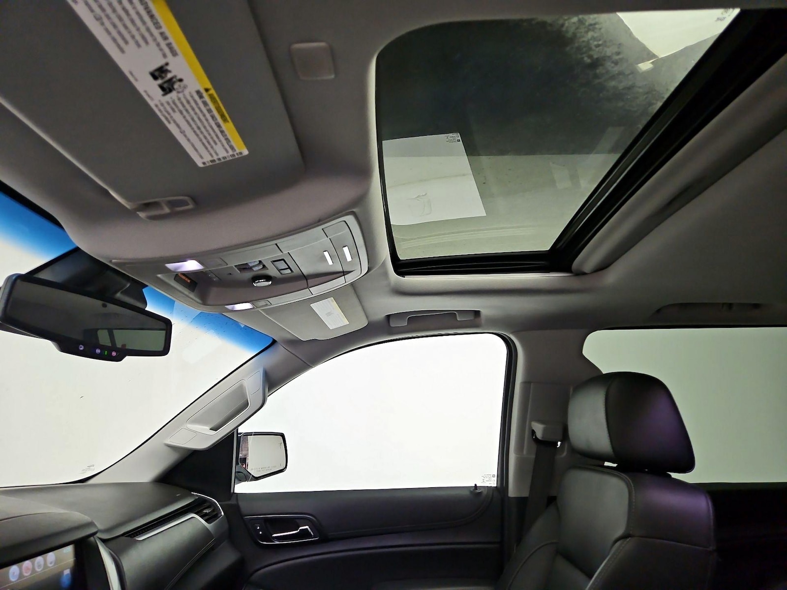 2020 Chevrolet Suburban LT - Photo 20