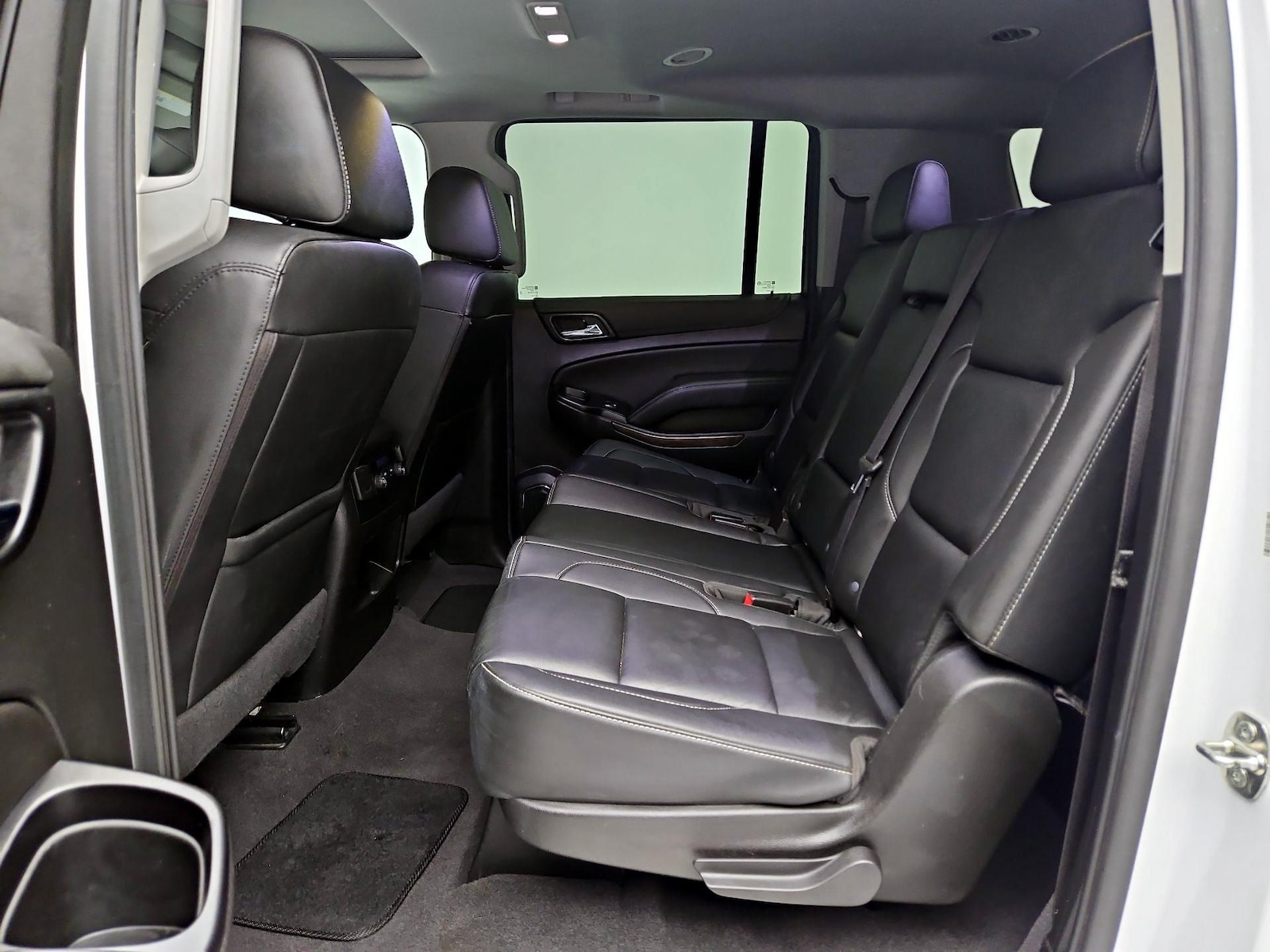 2020 Chevrolet Suburban LT - Photo 21