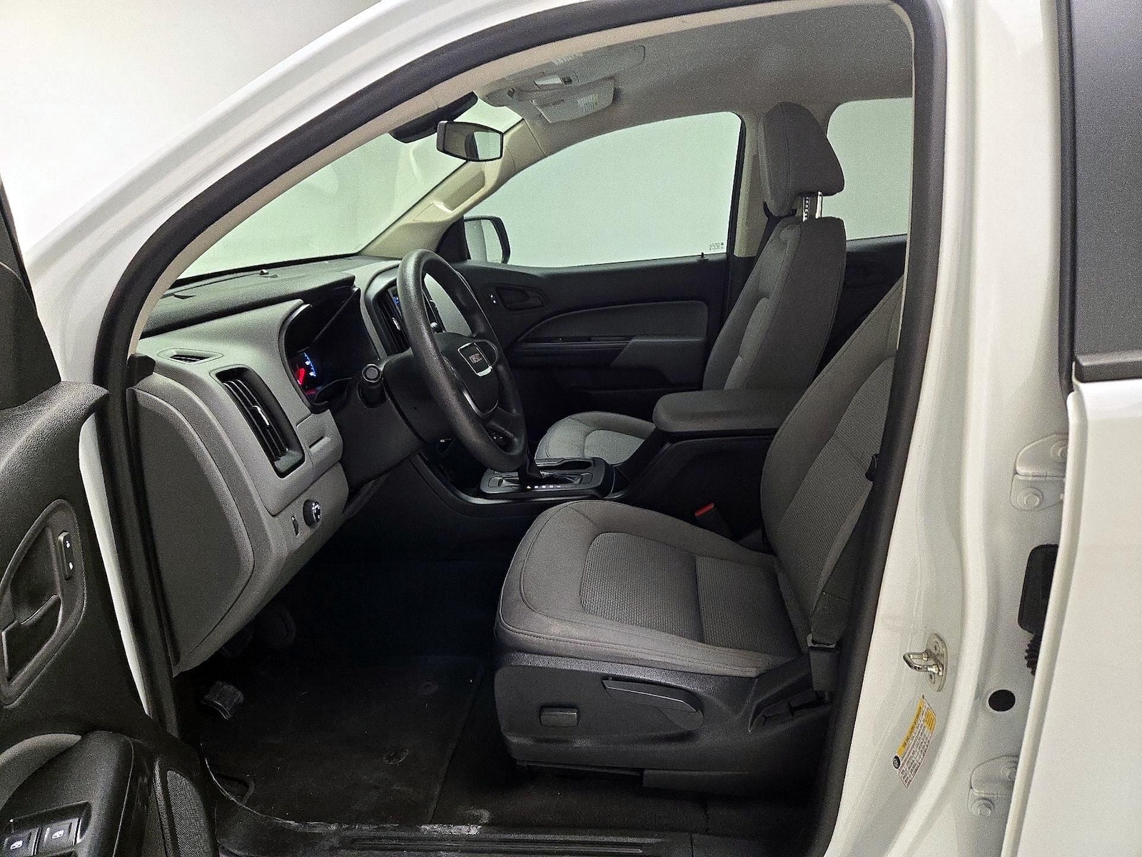 Power Seat(s) & Side Airbags