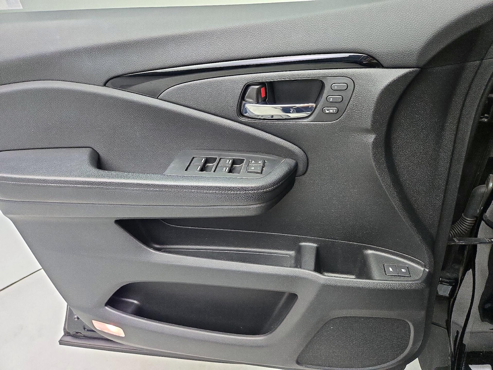2017 Honda Pilot Touring - Photo 13