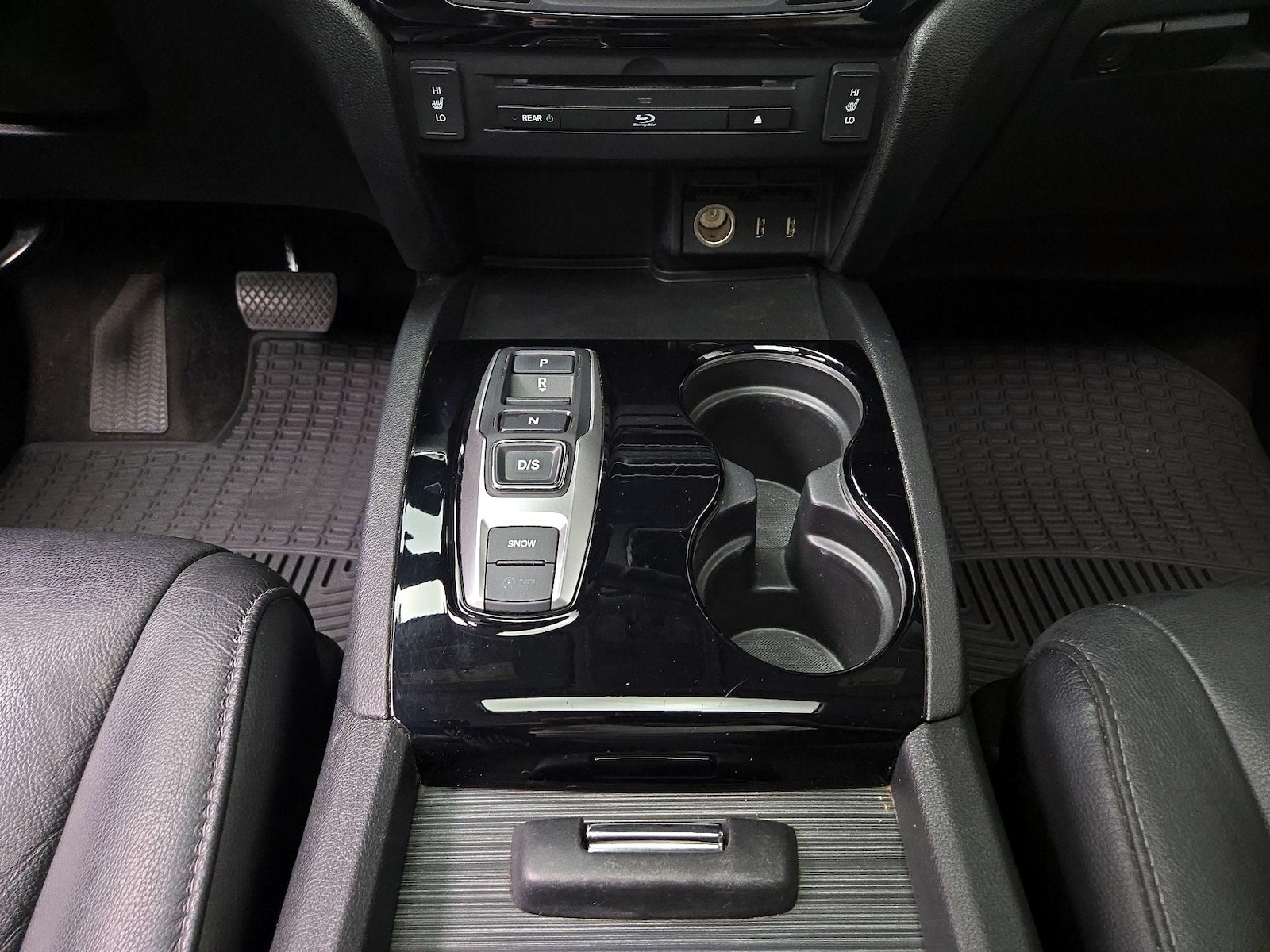 2017 Honda Pilot Touring - Photo 19