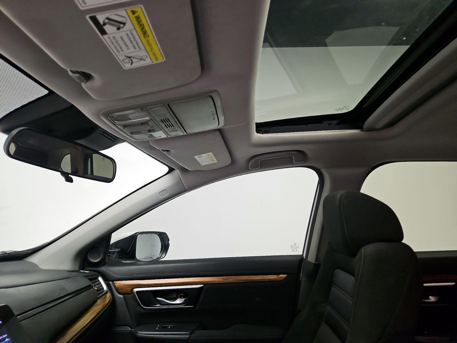 Sunroof(s) & Overhead Airbags
