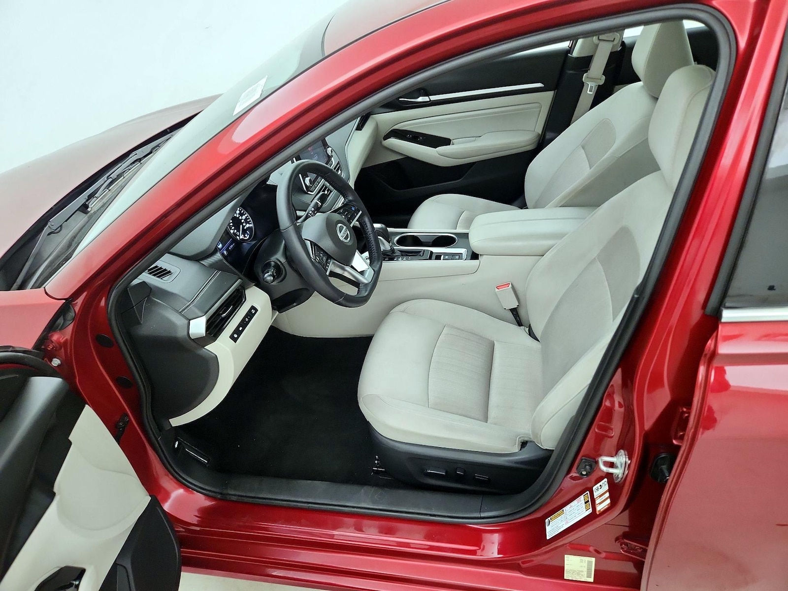 2020 Nissan Altima SV - Photo 12
