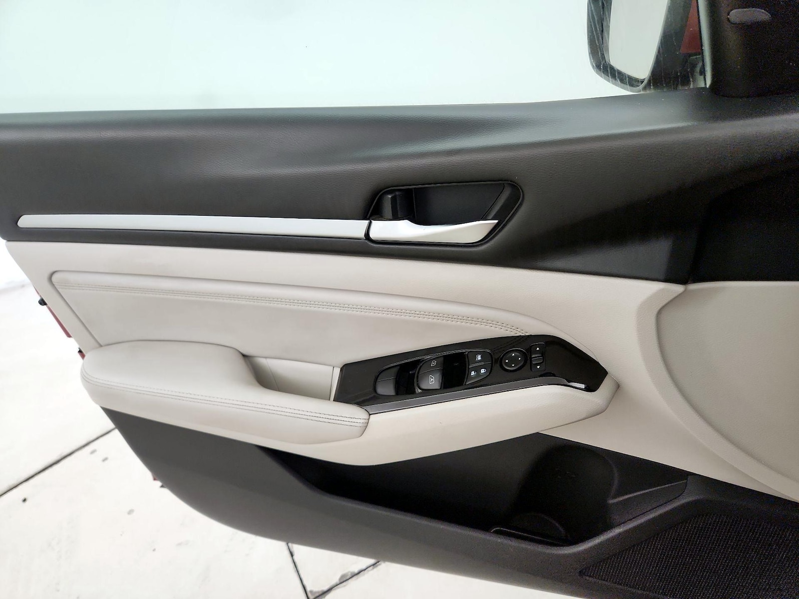 2020 Nissan Altima SV - Photo 13