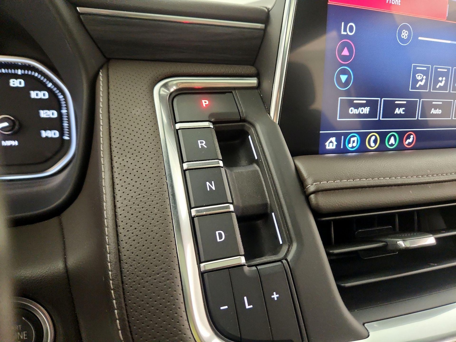 2021 GMC Yukon SLT - Photo 19