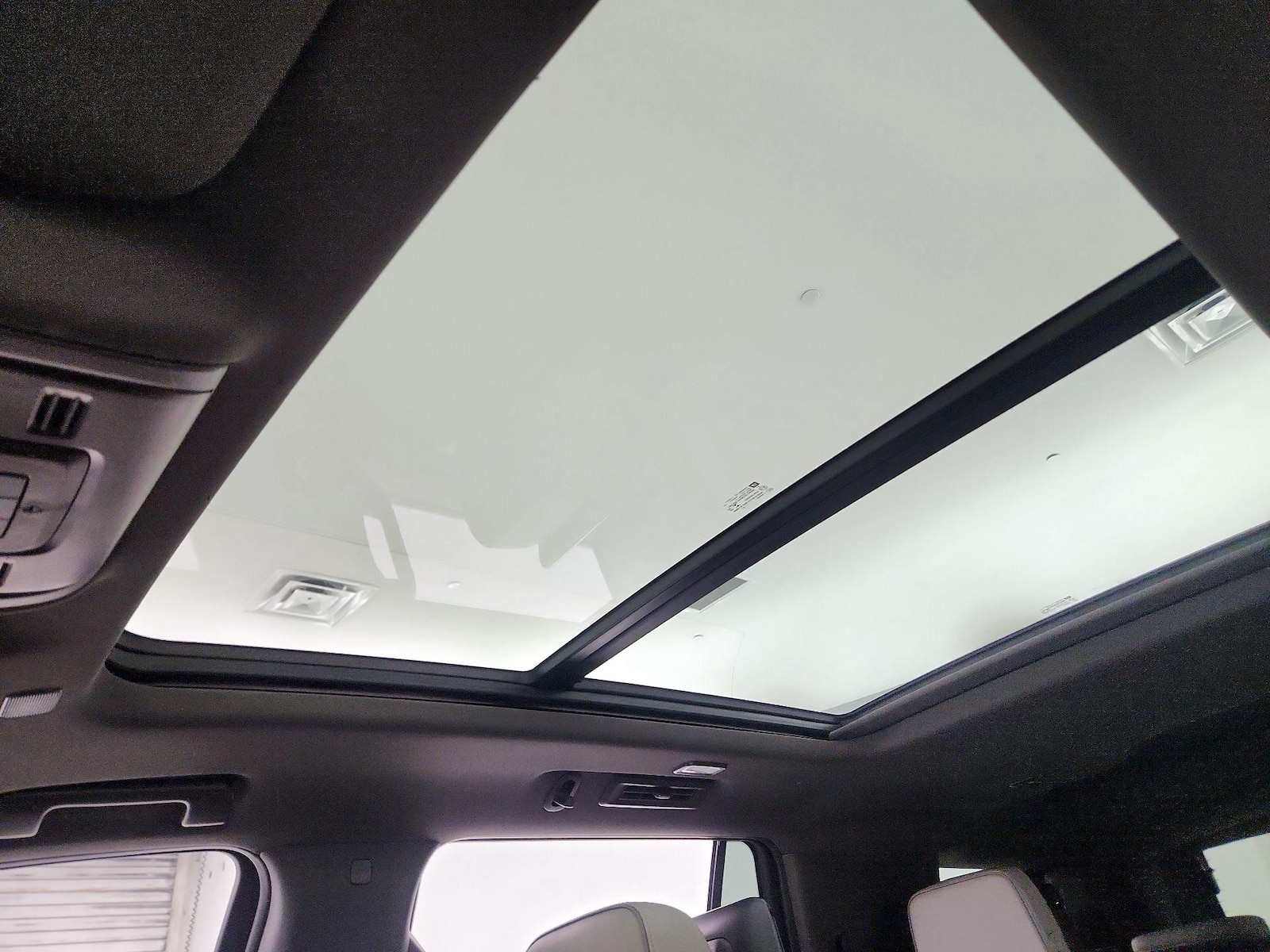 2021 GMC Yukon SLT - Photo 21