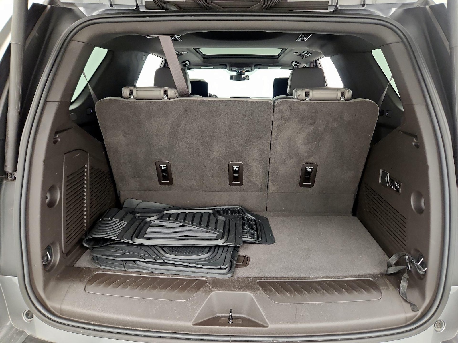 2021 GMC Yukon SLT - Photo 24